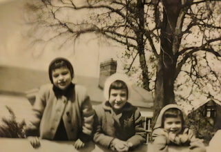 Linda and cousins as children in the 1950s